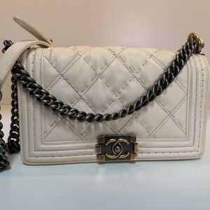 Authentic Chanel Boy Bag Medium In Ivory
